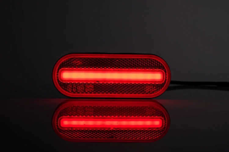 lampa-pozycyjna-z-odblaskiem-ld-2772-zdjecie-3-1.webp